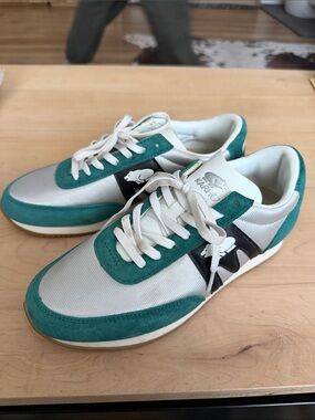 Karhu ALBATROSS 82 Women’s Aria Retro Runner Sneakers - White & Teal